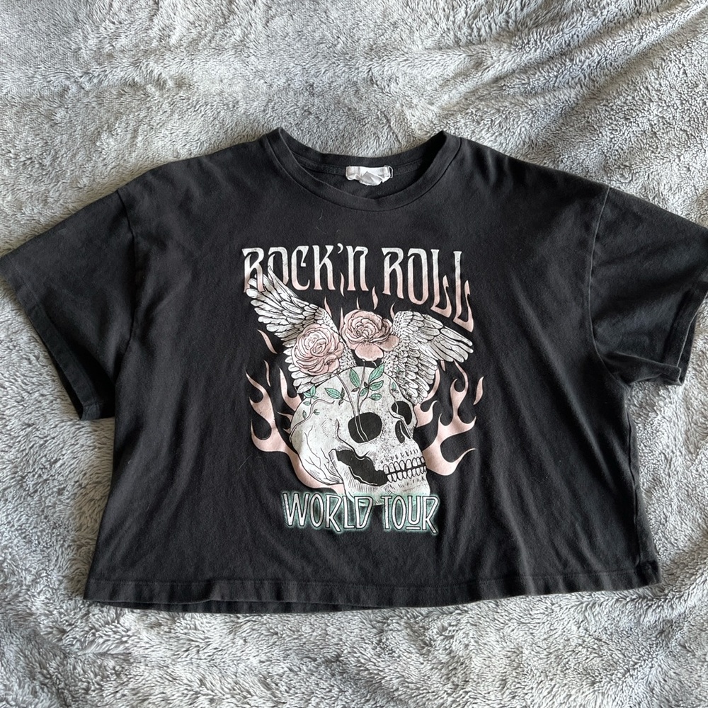 Black Rock 'n Roll Graphic Crop Top Tee